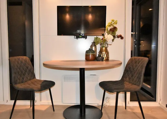 Сasa de vacaciones Cozy Floating Boatlodge 