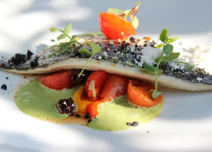 Cozy Floating Boatlodge 